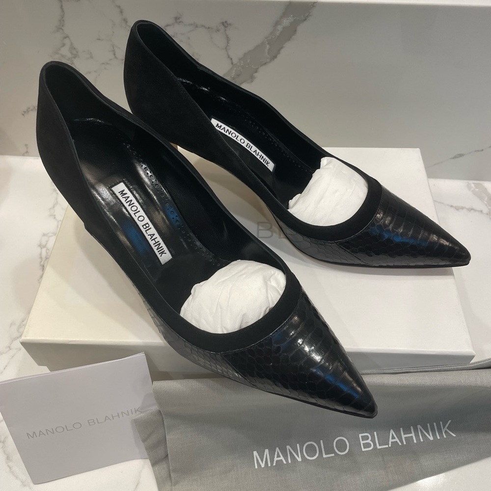 Manolo Blahnik Monda Snake and Suede Pumps 9.5 B/39.5 EU